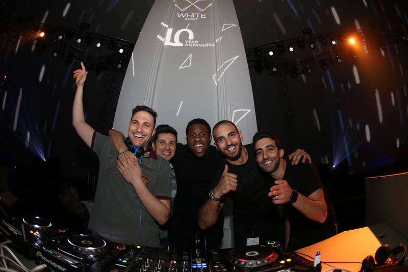 The WHITE Experience Feat. AKON Part 1